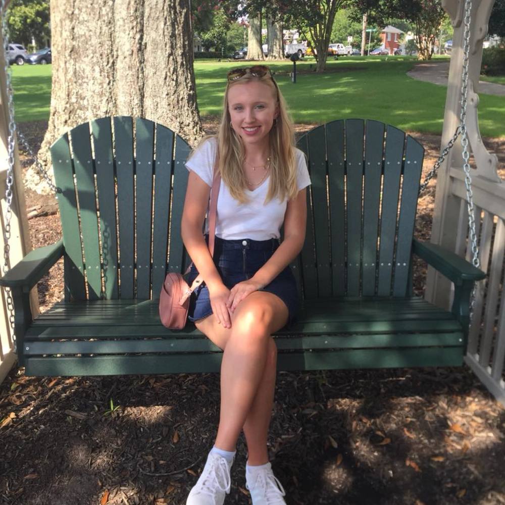 Meet your Posher, Savannah